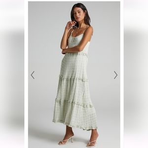 BNWT Showpo coastal breeze sage maxi dress | S